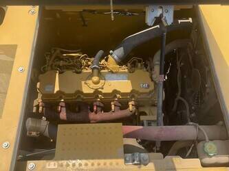 2020-caterpillar-323-1469924-48320474