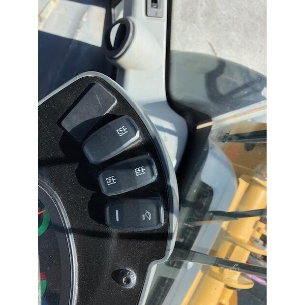 2022 Caterpillar 906M-48320817