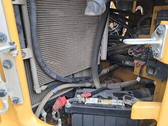 2020-caterpillar-310-1469945-48321437