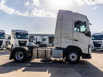2018-volvo-fh4-460-48323657