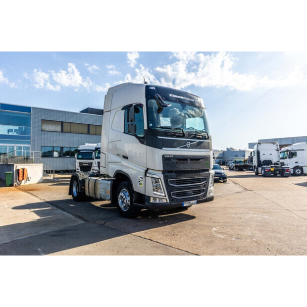 2018 فولفو FH4 460-48323658