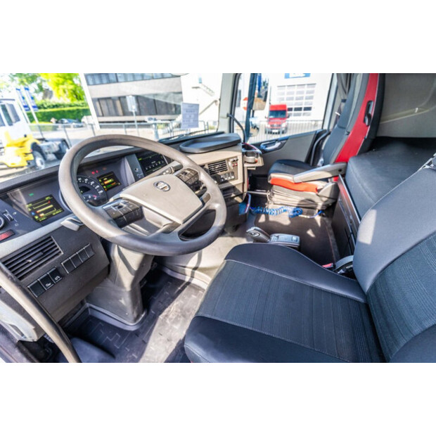 2018 فولفو FH4 460-48323665