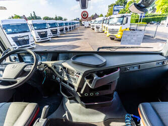 2018-volvo-fh4-460-48323672