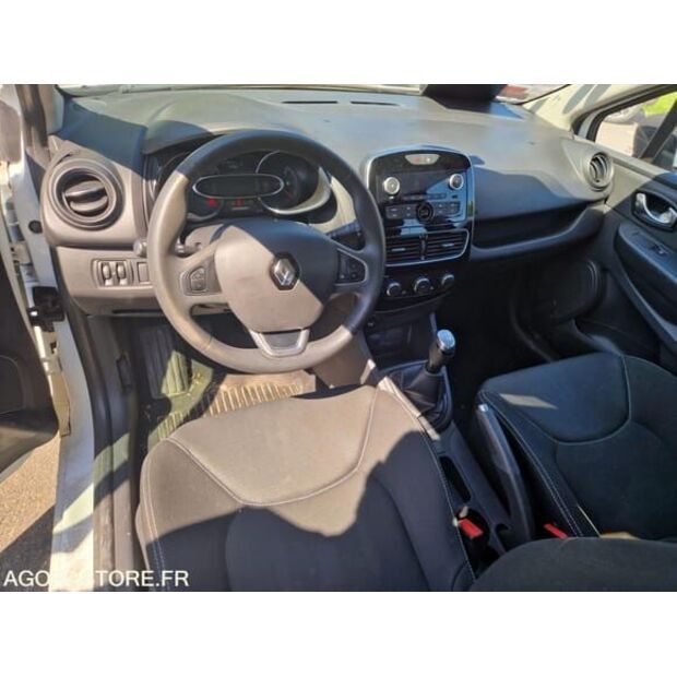 2017 Renault Clio-48337141