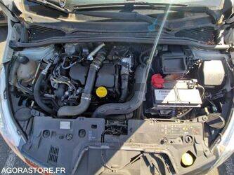 2017-renault-clio-1470160-48337146