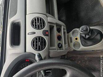 renault-kangoo-1470166-48337350