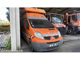 2014-renault-traffic-1470174-48337643