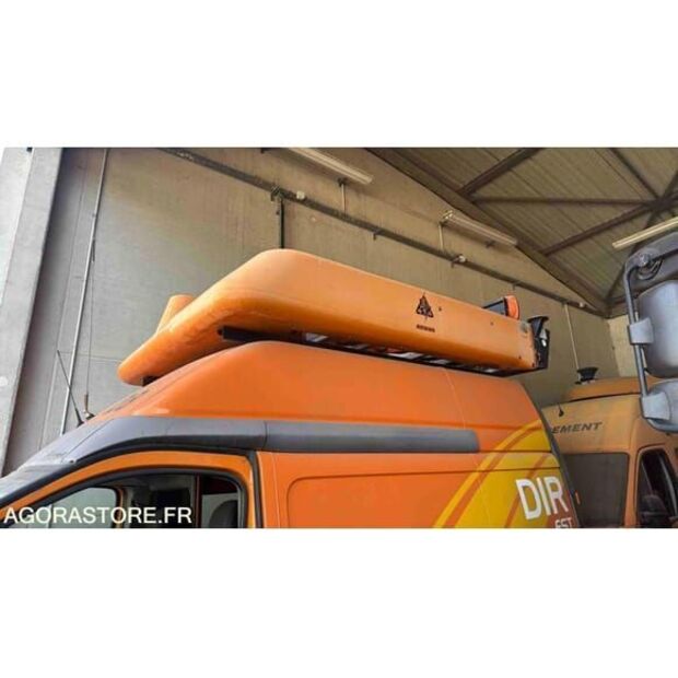 2014 Renault Traffic-48337646