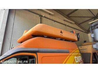 2014-renault-traffic-1470174-48337646