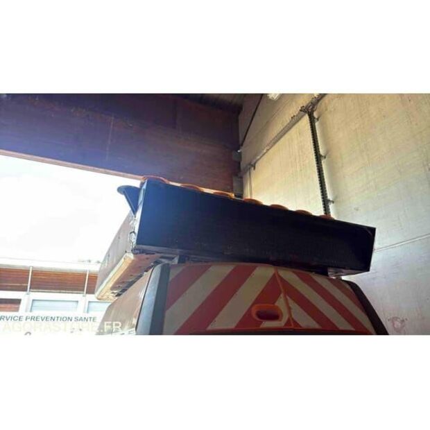 2014 Renault Traffic-48337648
