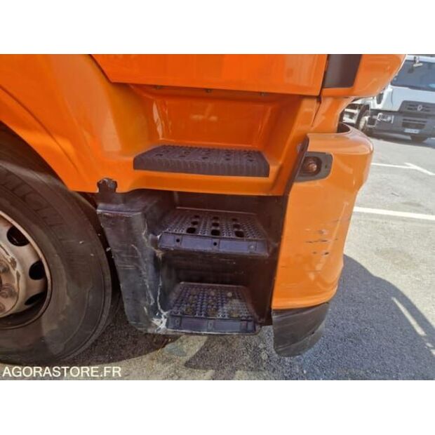 Iveco AD190S-48338115