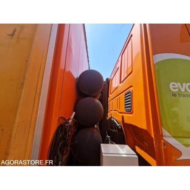 Iveco AD190S-48338128