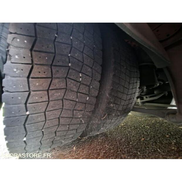 Iveco AD190S-48338151