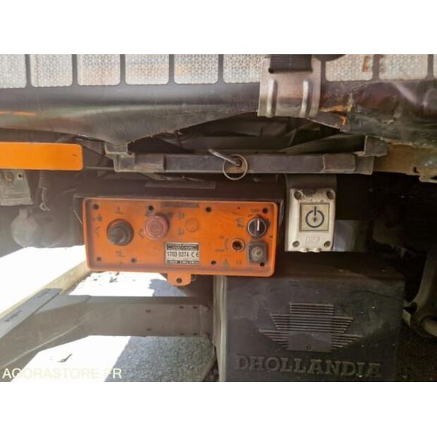 Iveco AD190S-48338157