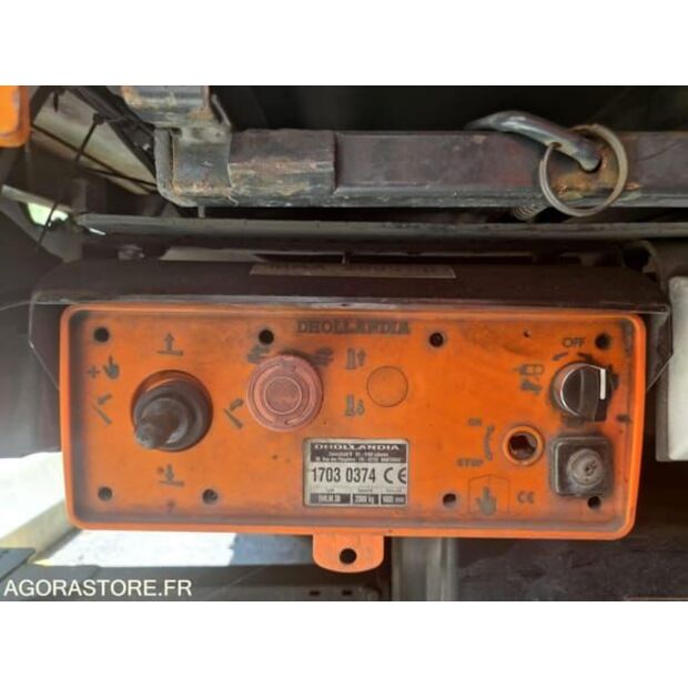 Iveco AD190S-48338159