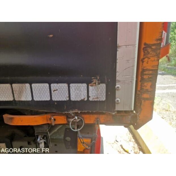 Iveco AD190S-48338180