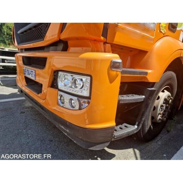 Iveco AD190S-48338198
