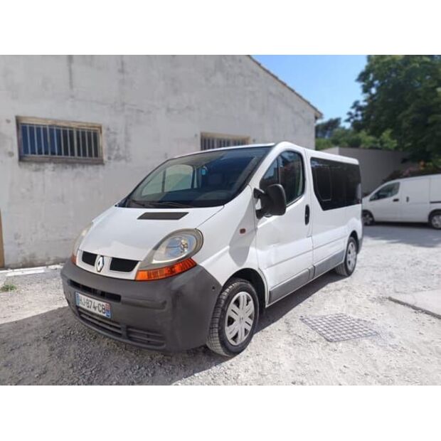 Renault Trafic-48339241