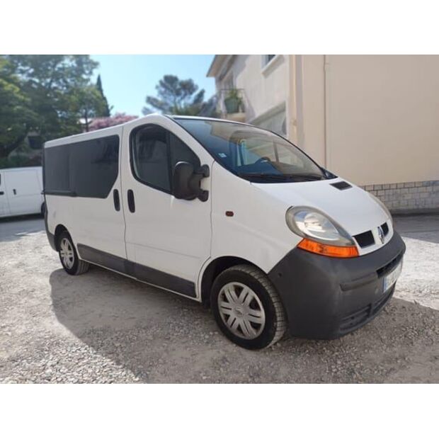 Renault Trafic-48339243