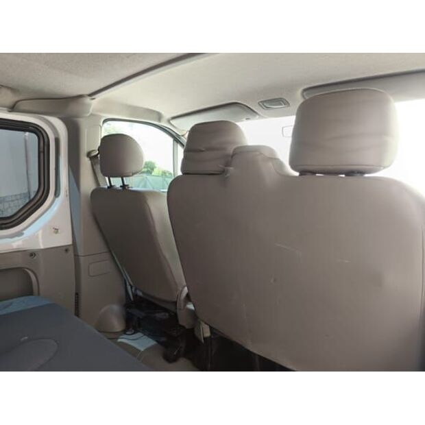 Renault Trafic-48339251