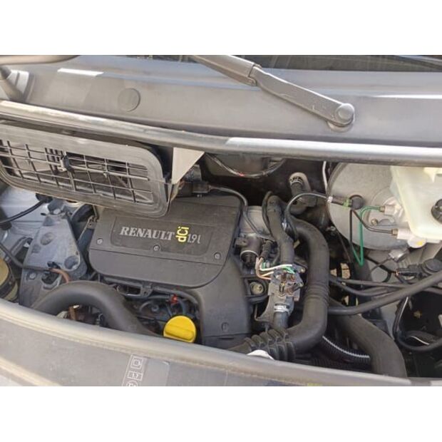 Renault Trafic-48339264