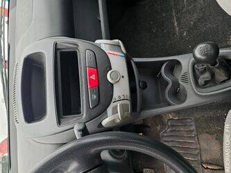 citroen-c1-1470221-48339290