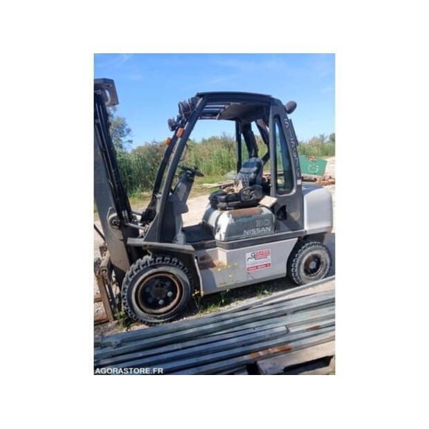 NISSAN YG1D2A32Q-48339567