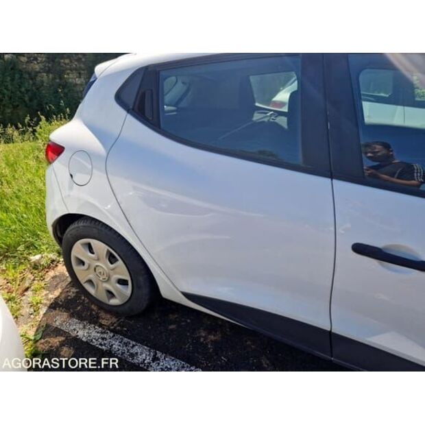 Renault Clio-48339857