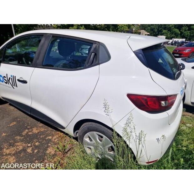 Renault Clio-48339863