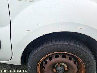 2004-renault-kangoo-1470241-48339925