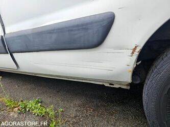 2004-renault-kangoo-1470241-48339938