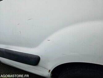 2004-renault-kangoo-1470241-48339940