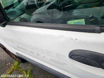2004-renault-kangoo-1470241-48339942
