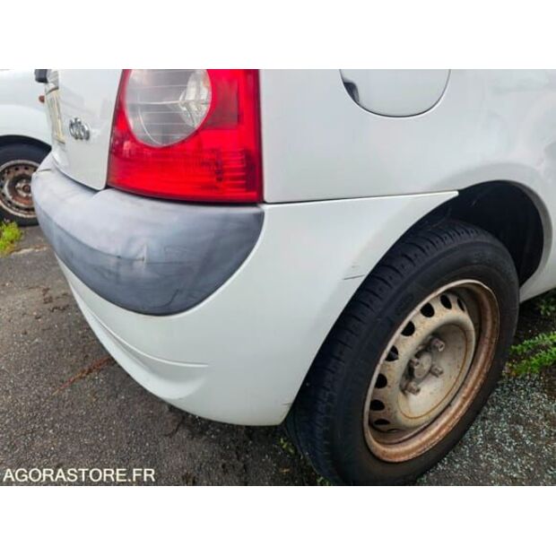 2004 Renault Clio-48340135
