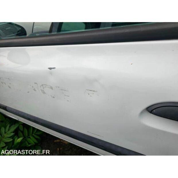 2004 Renault Clio-48340143