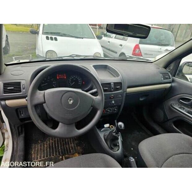 2004 Renault Clio-48340147