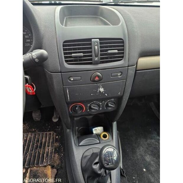 2004 Renault Clio-48340148