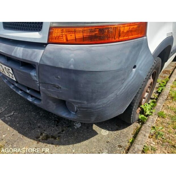 Renault Master-48340468