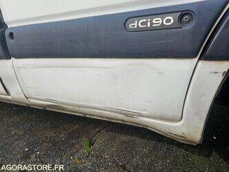 renault-master-1470250-48340476