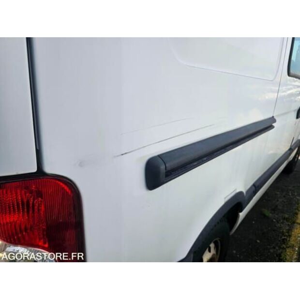 Renault Master-48340482