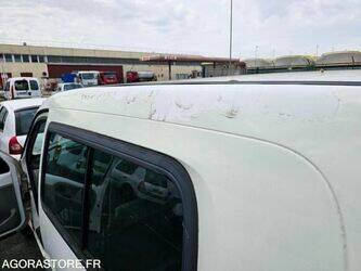 2008-renault-kangoo-1470262-48340966