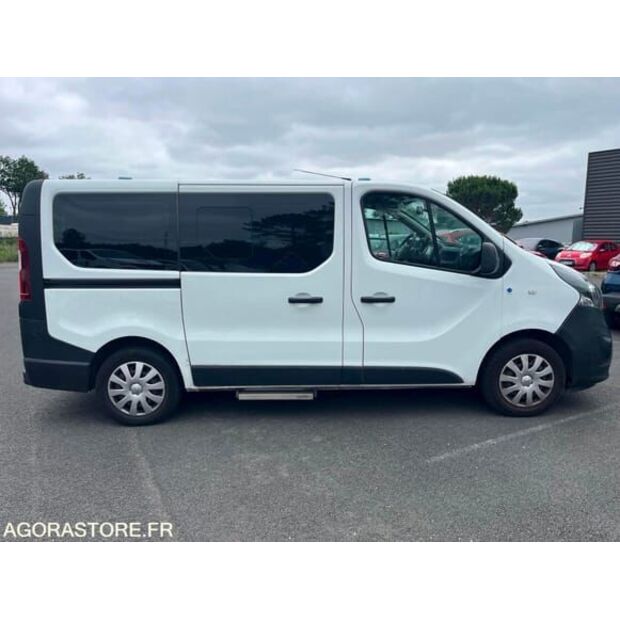 Opel Vivaro-48341814