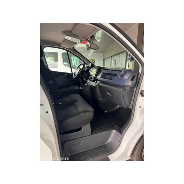 Opel Vivaro-48341818
