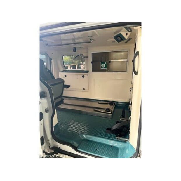Opel Vivaro-48341819