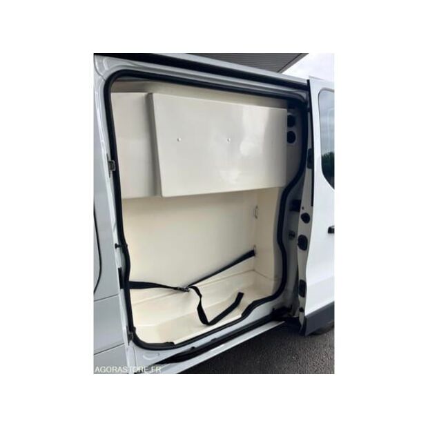 Opel Vivaro-48341821