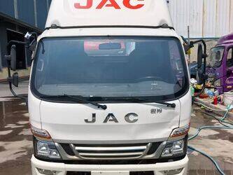 صورة ل أخرى Spare parts-Cab parts-Cabin جاك مستعملة