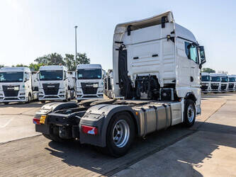 2020-man-tgx-18-470-1470340-48347264