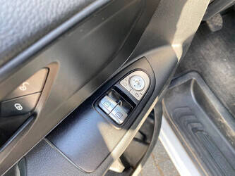2018-mercedes-benz-vito-109-cdi-48347480