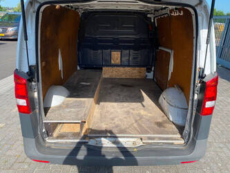 2018-mercedes-benz-vito-109-cdi-48347502
