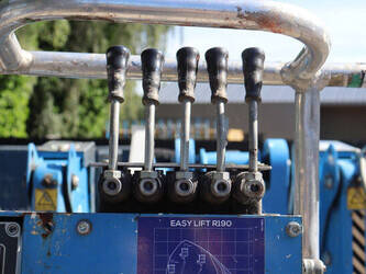 2016-easylift-r190d-48347801